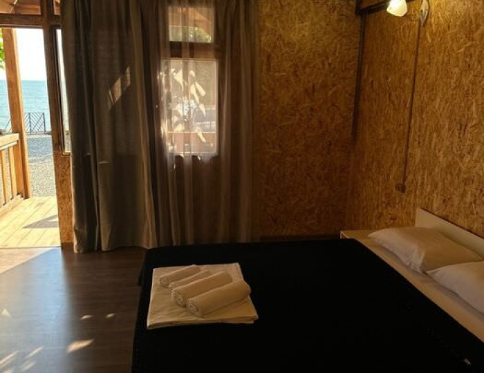 Номер в двухэтажном коттедже 2-местный - Коттеджный комплекс «Эльман» Сухум